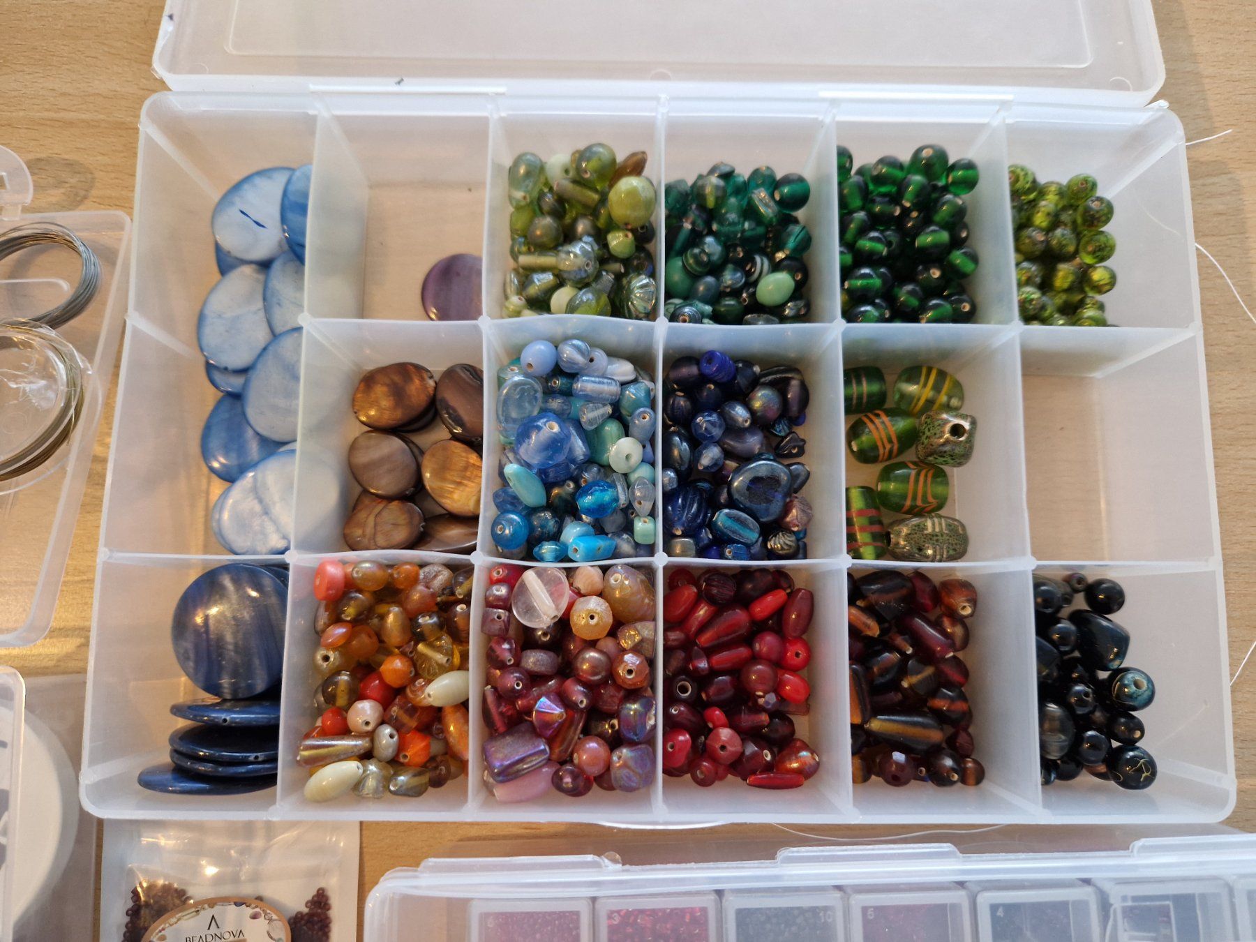 Perle (finte): Perlensammlung – Usato da Delémont venduto da Tinkpink 3