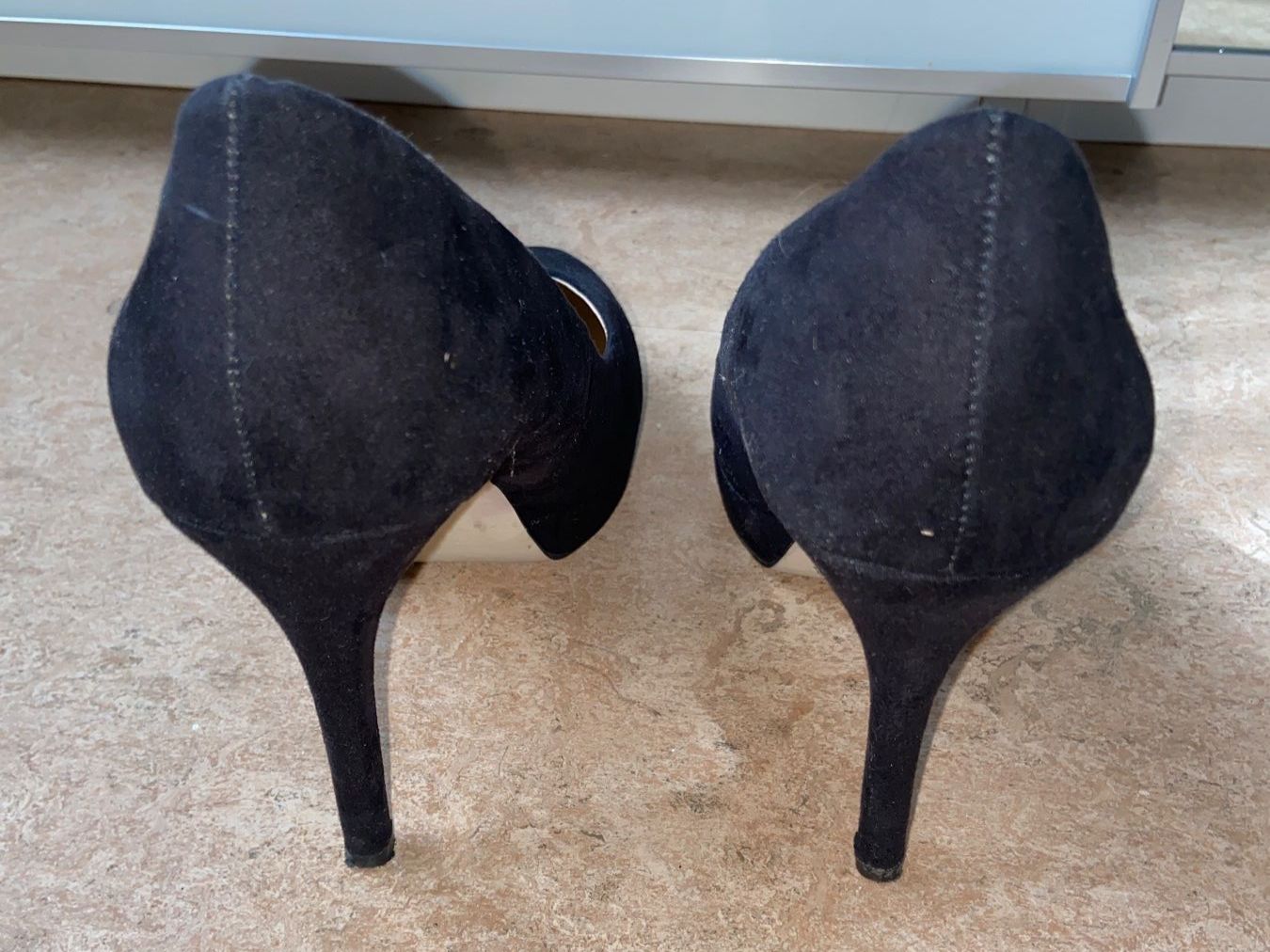 H&M Damenschuhe: Schwarze Pumps von H&M, Gr. 39 – Gebraucht aus Zürich von dedasiba 4
