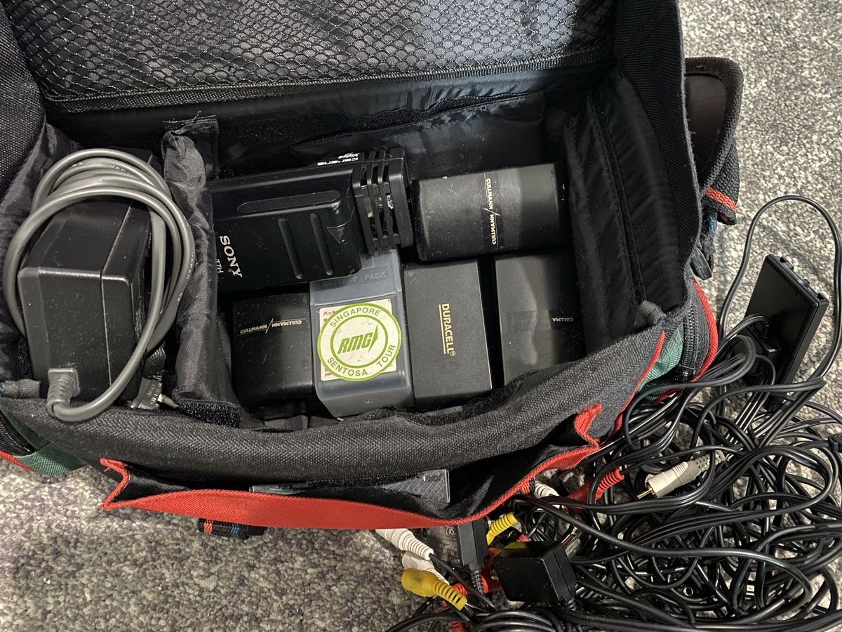 Sony Camcorder: Sony Handycam video Hi8 – Gebraucht aus Biel/Bienne von  3