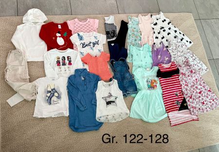 Kinderkleidung Gr. 122-128