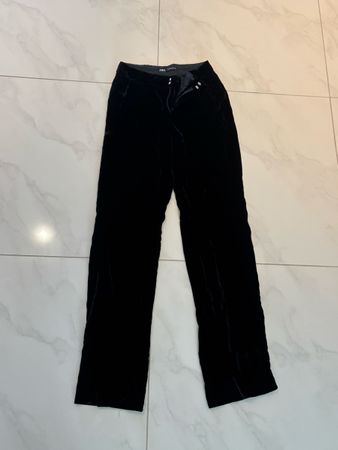Zara Samthose schwarz Grösse S guter Zustand
