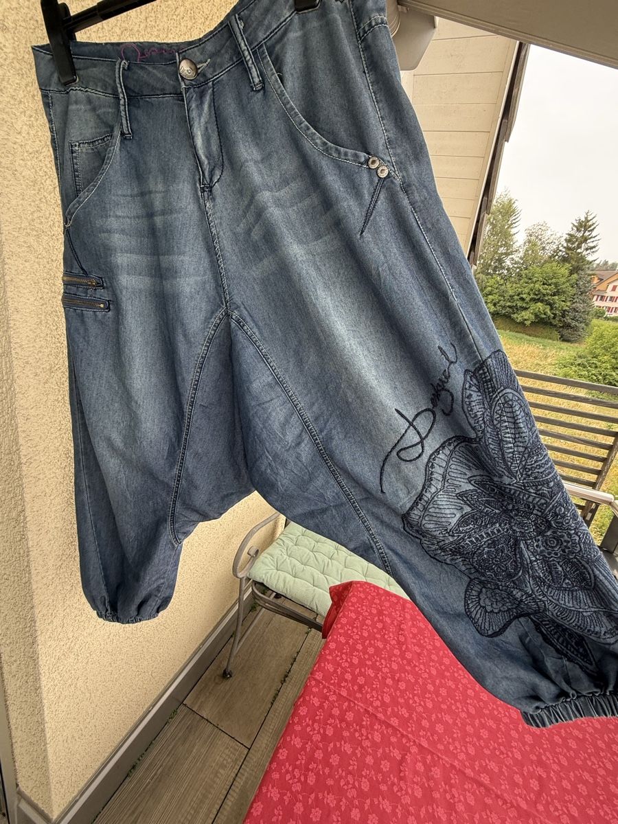 Desigual Jeans: Coole "Desigual" Sarouel Opa Jeans M/L – Usato da Sirnach venduto da sirni 2