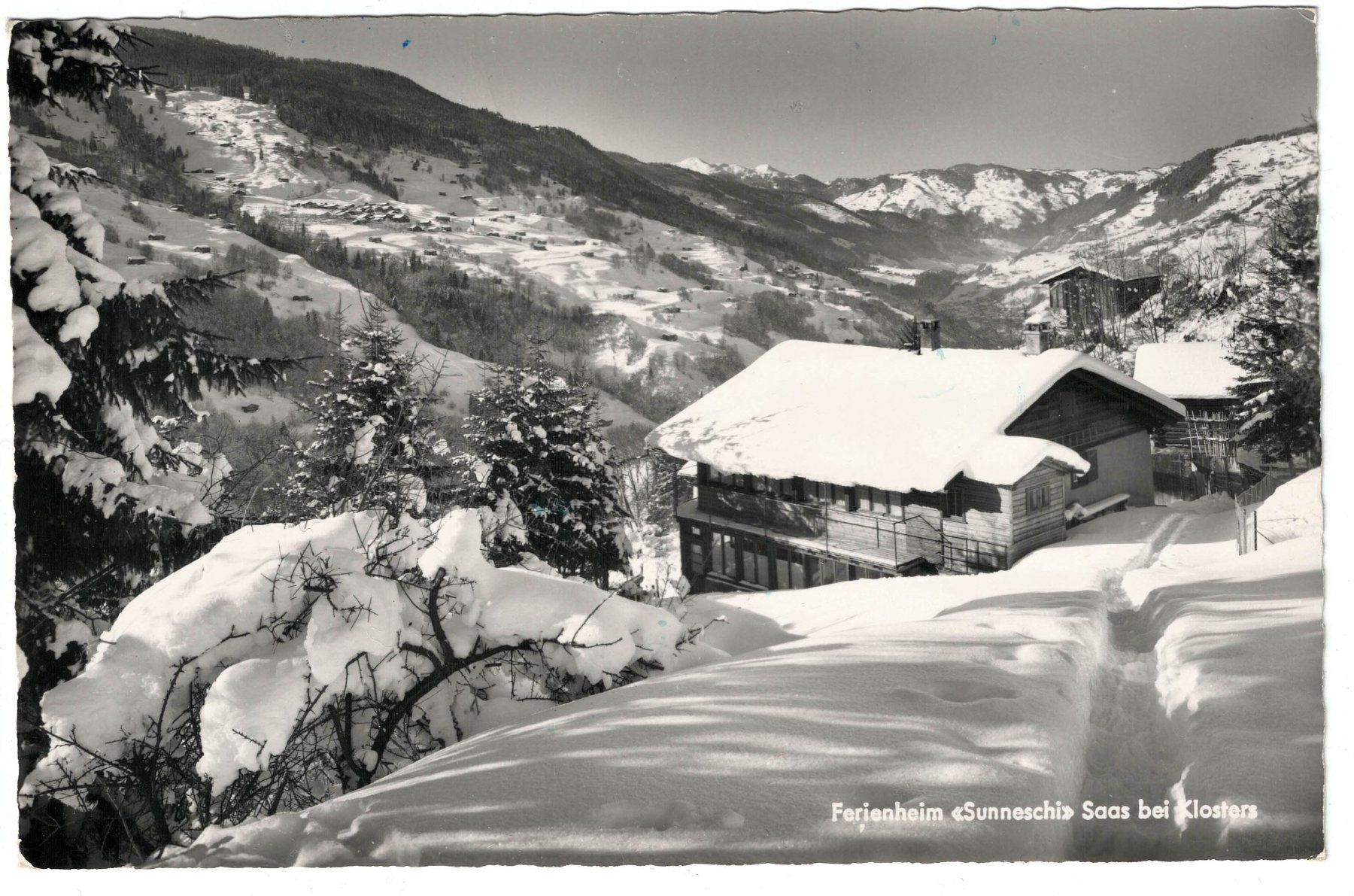 Cartoline postali: Ansichtskarte Ferienheim Sunneschi Saas bei Klosters – Usato da Küsnacht ZH venduto da scholli58