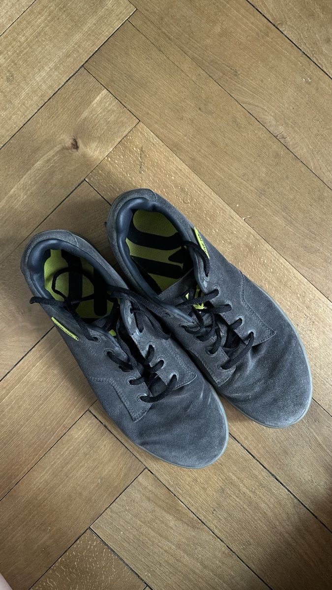 Abbigliamento: Five Ten Schuhe – Usato da Biel/Bienne venduto da Retail_Ricardo 1