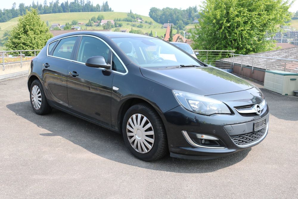Wunderschone Opel Leasingrucklaufer Kaufen Fotos