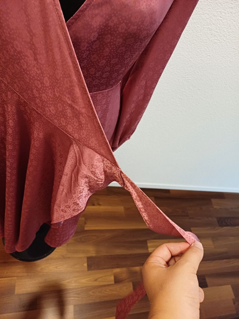 Samsøe Samsøe Vestiti: Elegantes Wickelkleid, Gr.34, Haether rose mit Blümchen – Nuovo (secondo la descrizione) da Winterthur venduto da Smily-_- 7