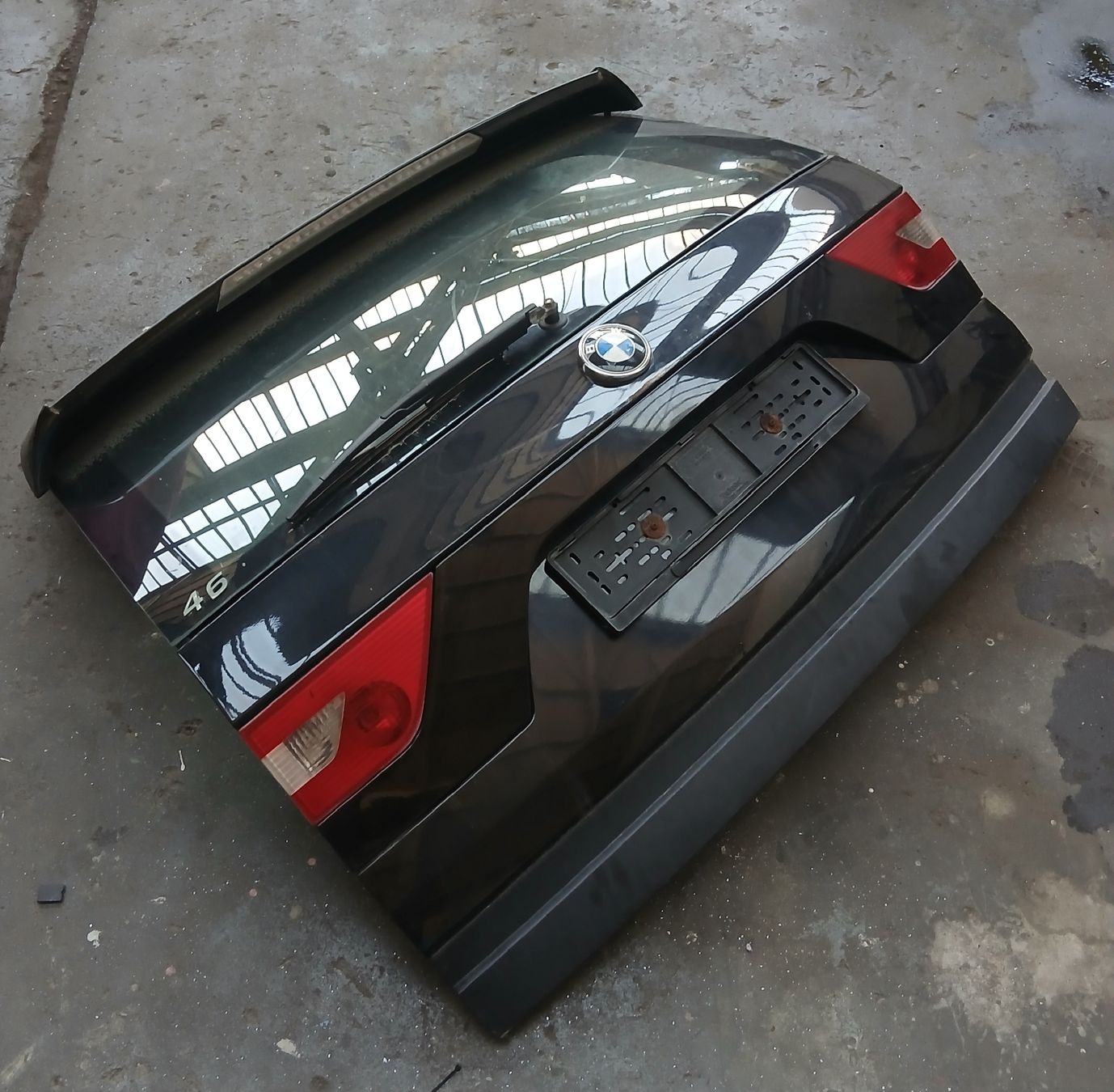 BMW Tutti pezzi di ricambio auto: Hayon BMW X3 E83 2004-2010  – Usato da la heutte venduto da Auto-stock