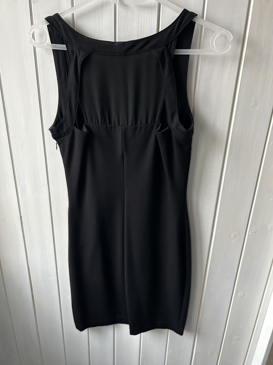 Guess Robes: Kleid GUESS – D'occasion à Rehetobel par bodystyl 1