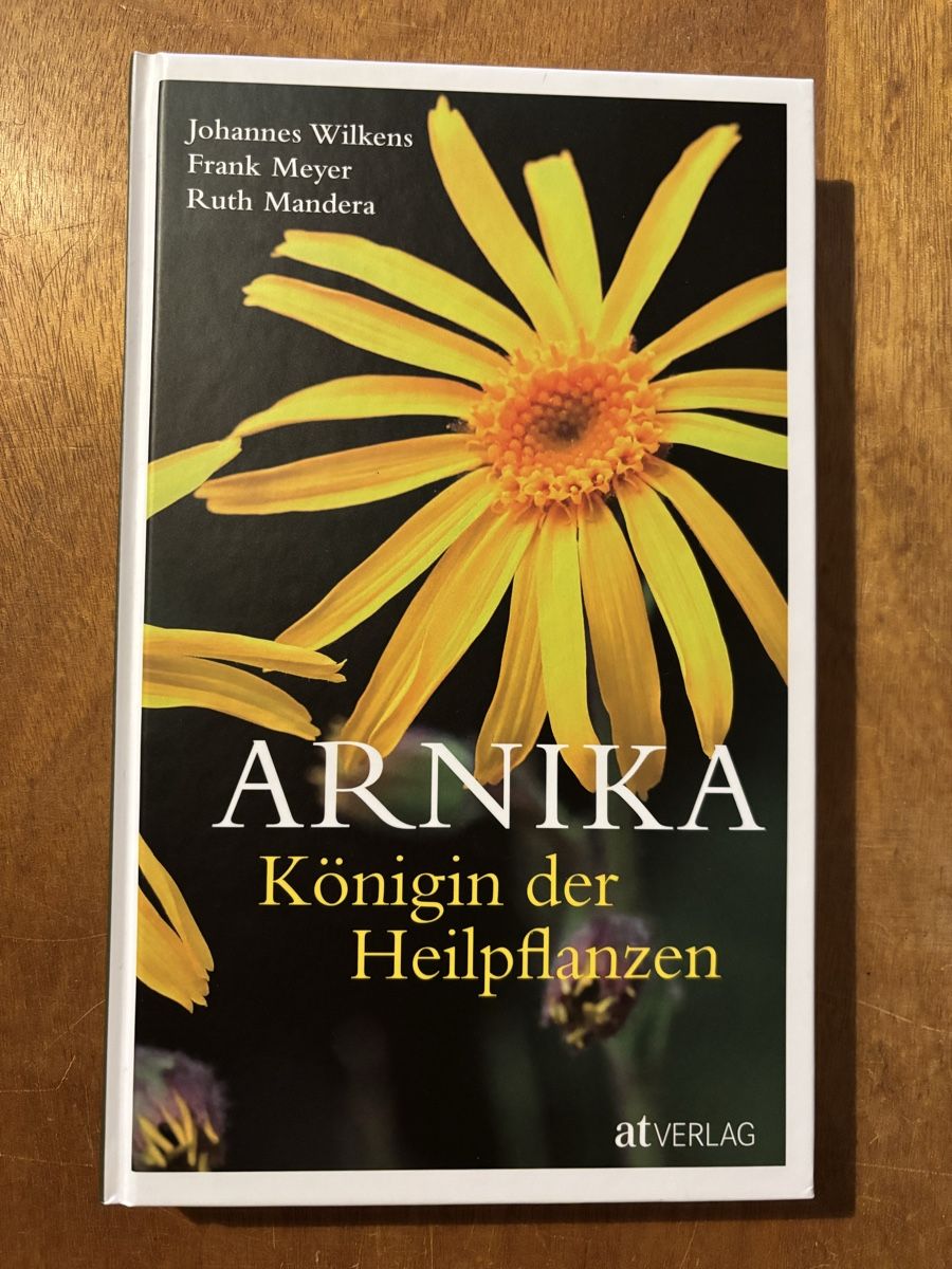 Libri: Arnika: Königin der Heilpflanzen – Usato da Zürich venduto da WWehrle