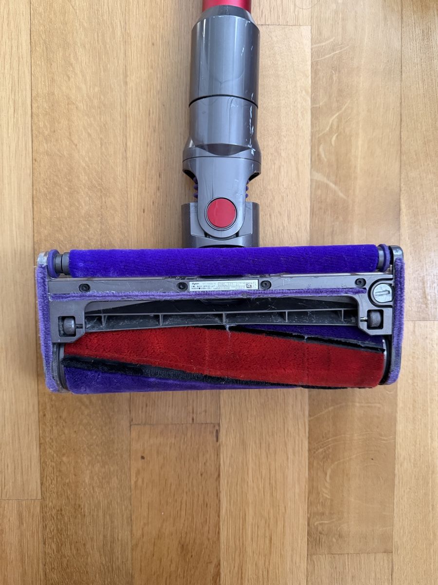 Dyson Aspirapolveri & Accessori: Dyson Cyclone V10 Fluffy Staubsauger gebraucht – Usato da Zürich venduto da A_M_ 3