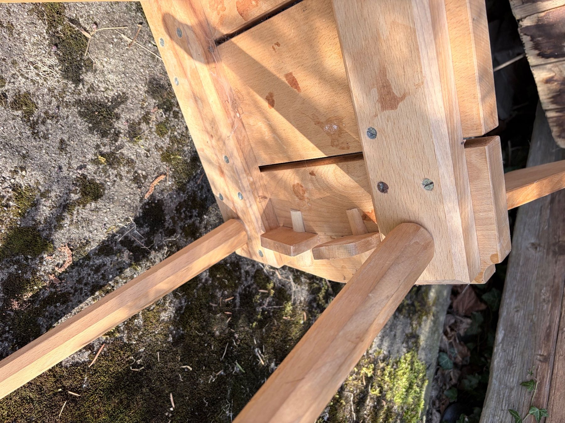 Chaises: 2 Holzstabellen – D'occasion à Herisau par thin999 2
