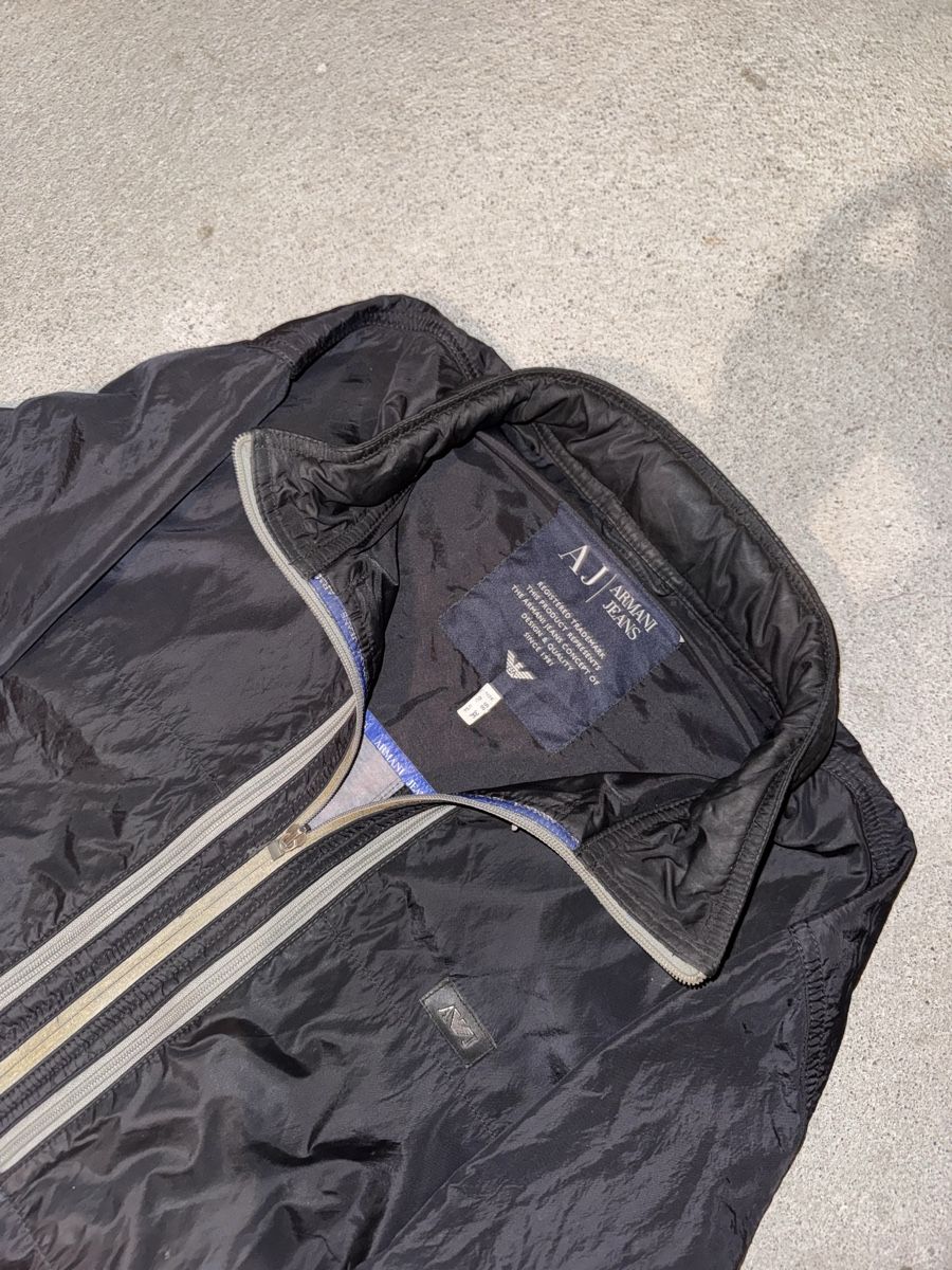 Armani Giacche: vintage armani jeans trackjacket black  – Usato da Oberhofen Thun'see venduto da 61archive 4