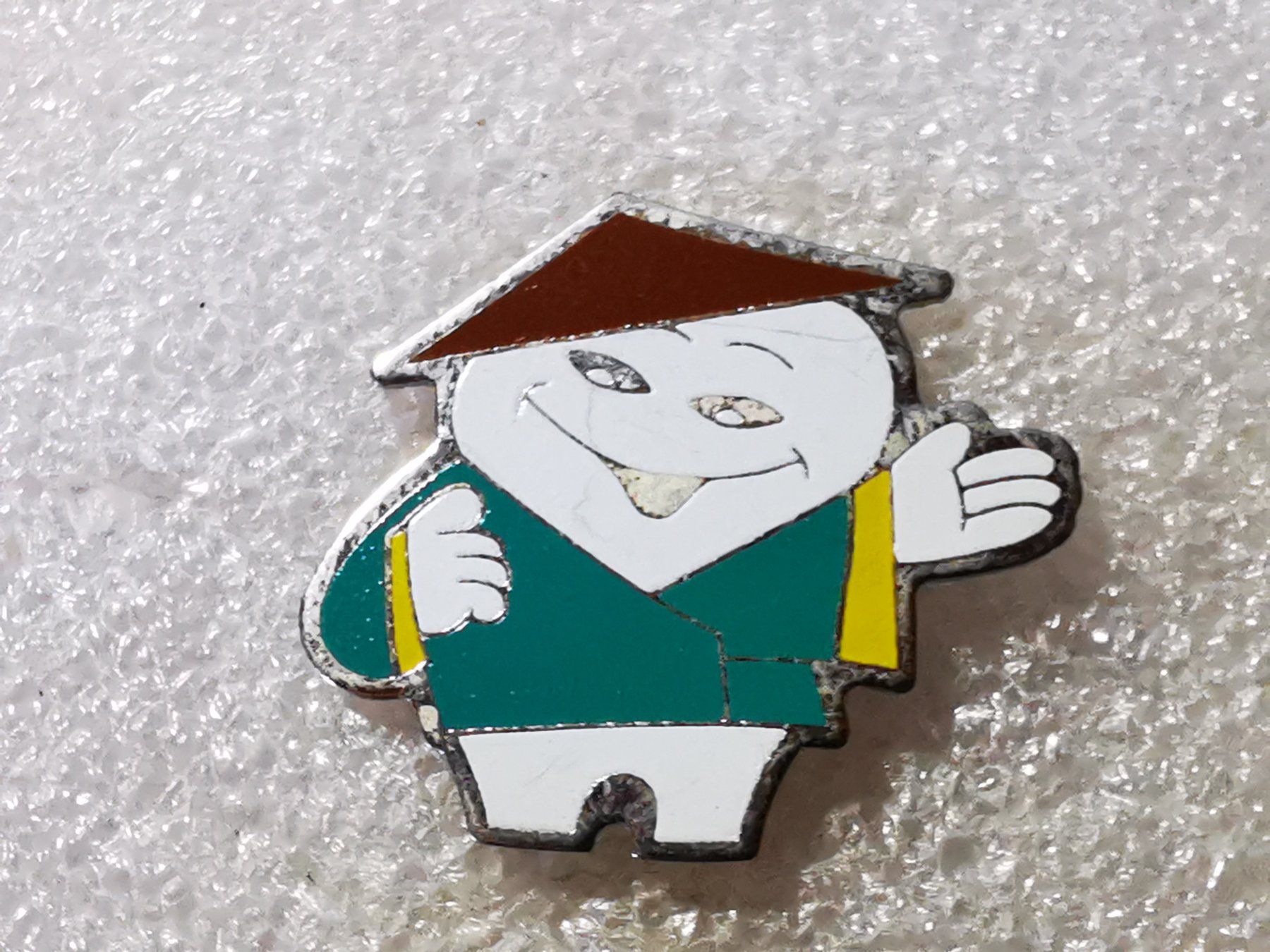 Placchette & Badge: Ansteckpin 45: Maga Bio – Usato da Oppligen venduto da Pin-Fall-Shop