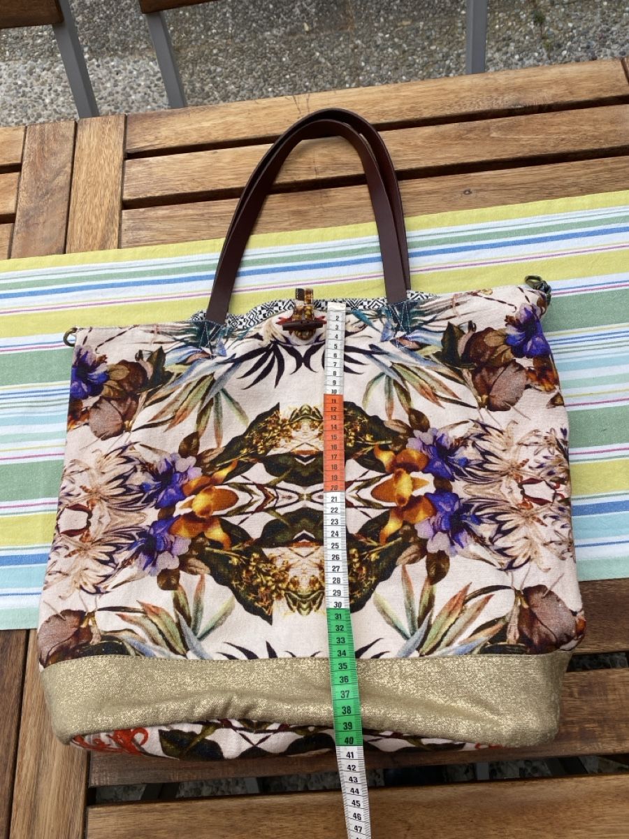Borse da donna: Strandtasche ANOKHI mit Necessaire – Usato da Biel-Benken BL venduto da PANORMUS 3