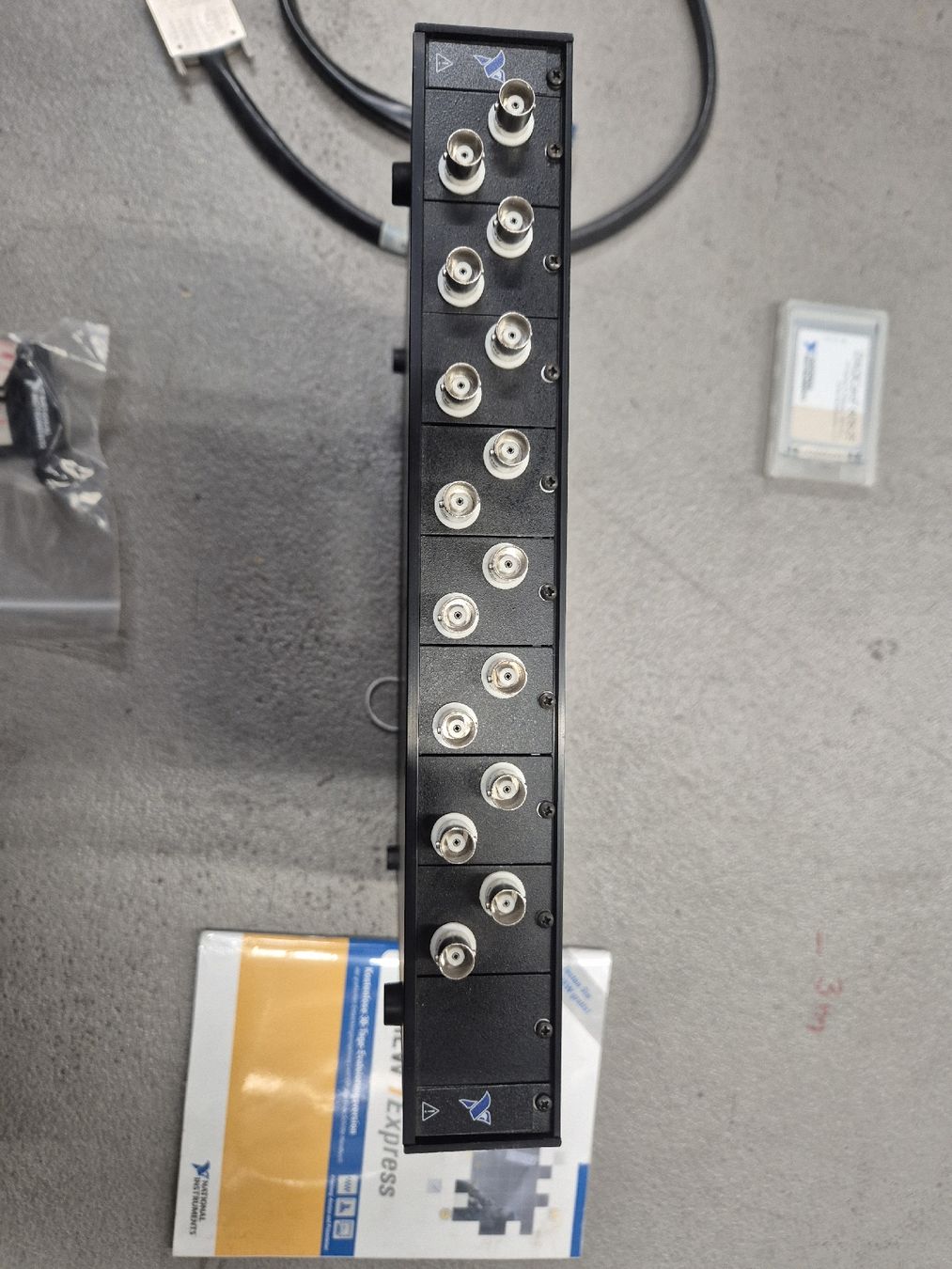 Misurare: National Instruments CA-1000 Connector Enclosure – Usato da Thalwil venduto da Moritz.A 7