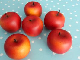 Apfel: 6 rote Kunst-Äpfel, Herbstdeko, neuwertig