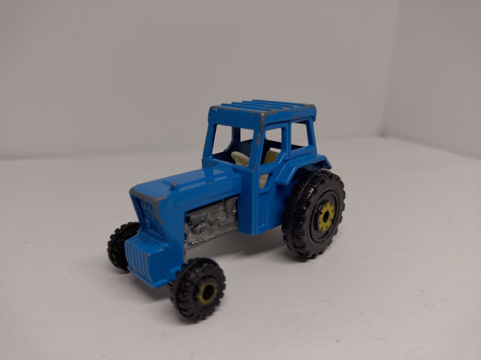 Matchbox Modellini d'auto: Matchbox, Ford Tractor – Usato da La Chaux-de-Fonds venduto da Pierrot8404