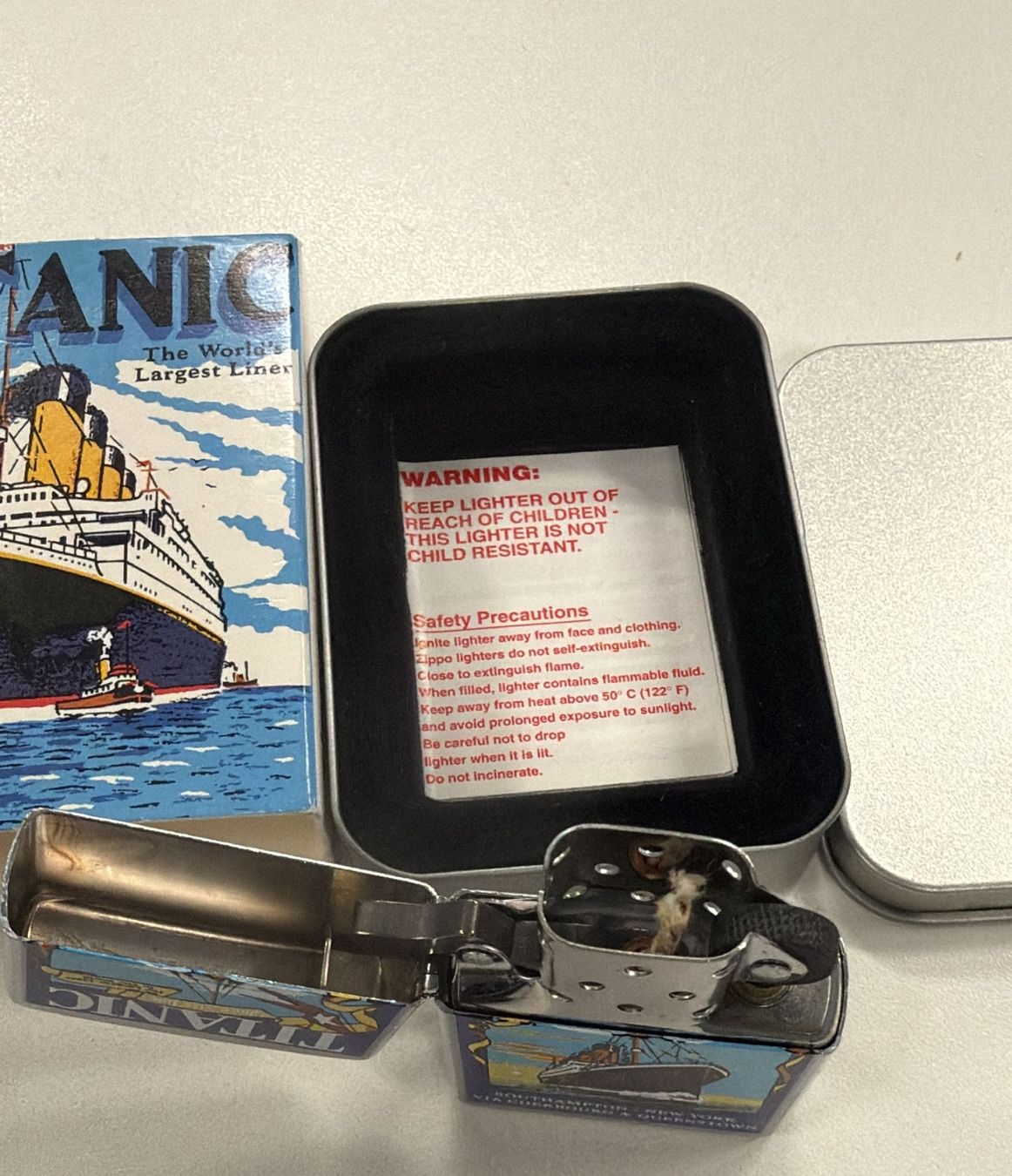 Zippo Briquets: ZIPPO FEUERZEUG TITANIC – D'occasion à Zürich par freioccasionen 1