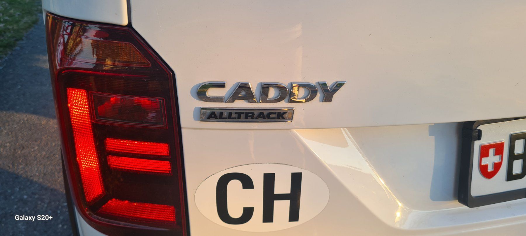 VW Automobili: VW Caddy Alltrack Diesel DSG TOP – Usato da Worb venduto da Werich 8