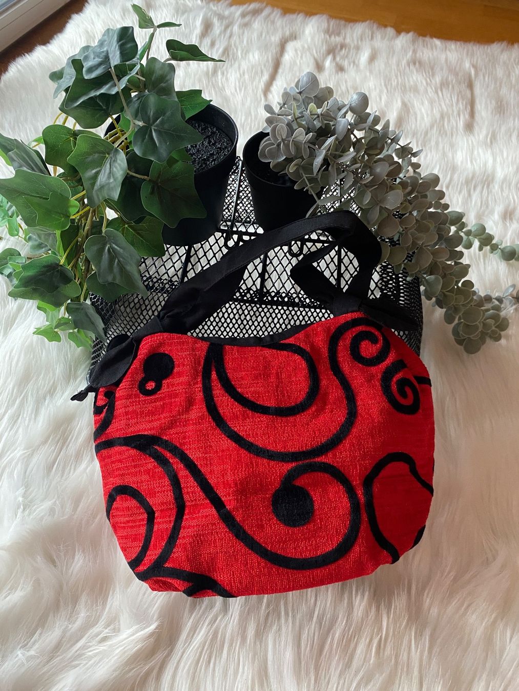 Taschen für Damen: Handtasche Sackleinen Rot mit Perlen Rot – Neu (gemäss Beschreibung) aus Duebendorf von Alexandertreyer 2