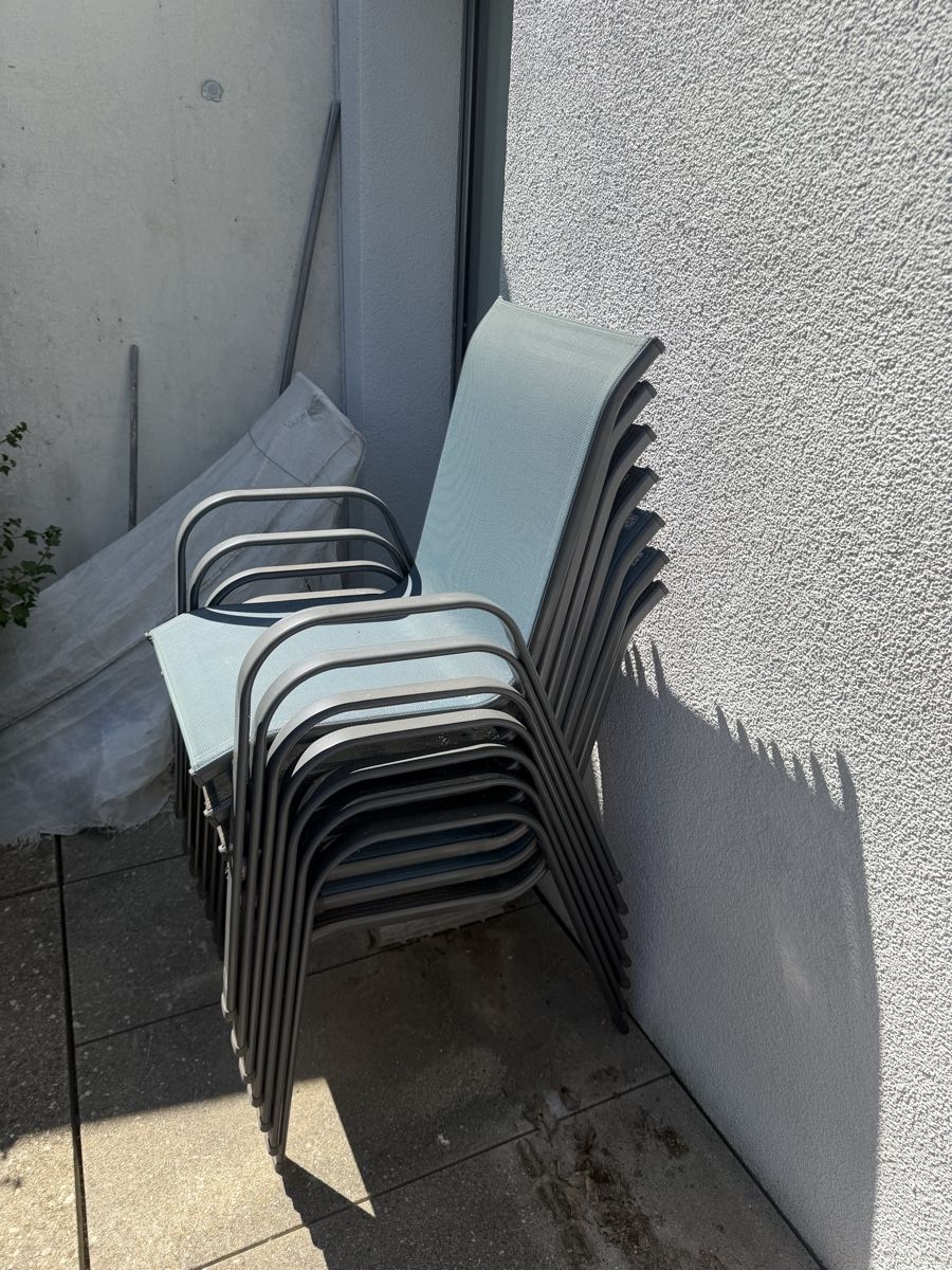 Stühle: Gartenstühle Stapelbar 8Stk. – Gebraucht aus Buchs ZH von scarah 3