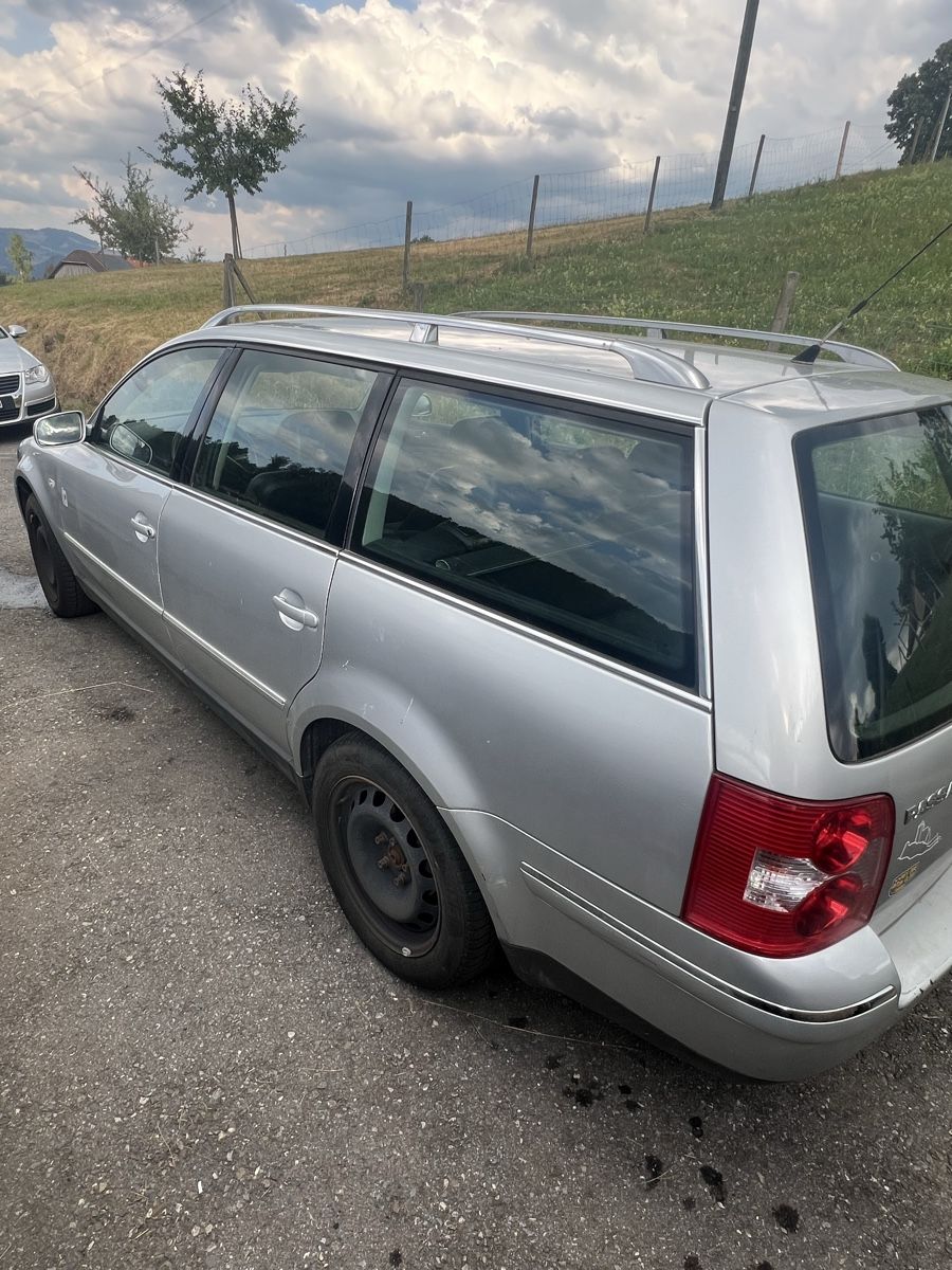 VW Automobili: VW Passat V6 synchro Kombi – Usato da Forst venduto da Vintage99 4