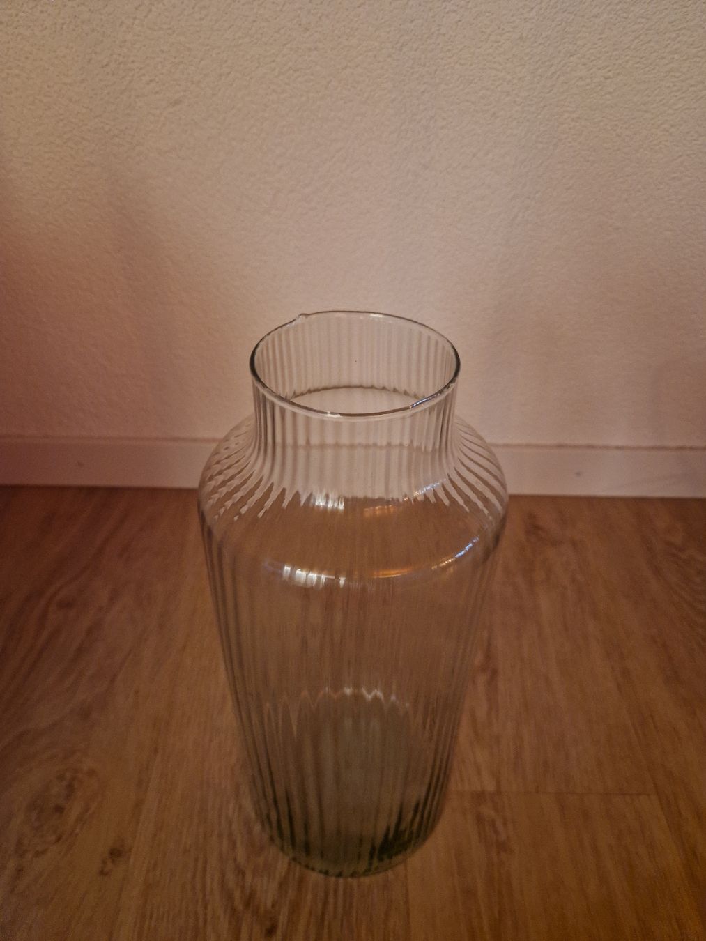Vase & Récipients: Glas Vase geriffelt klar H35cm – D'occasion à Aarau par ilohe 1