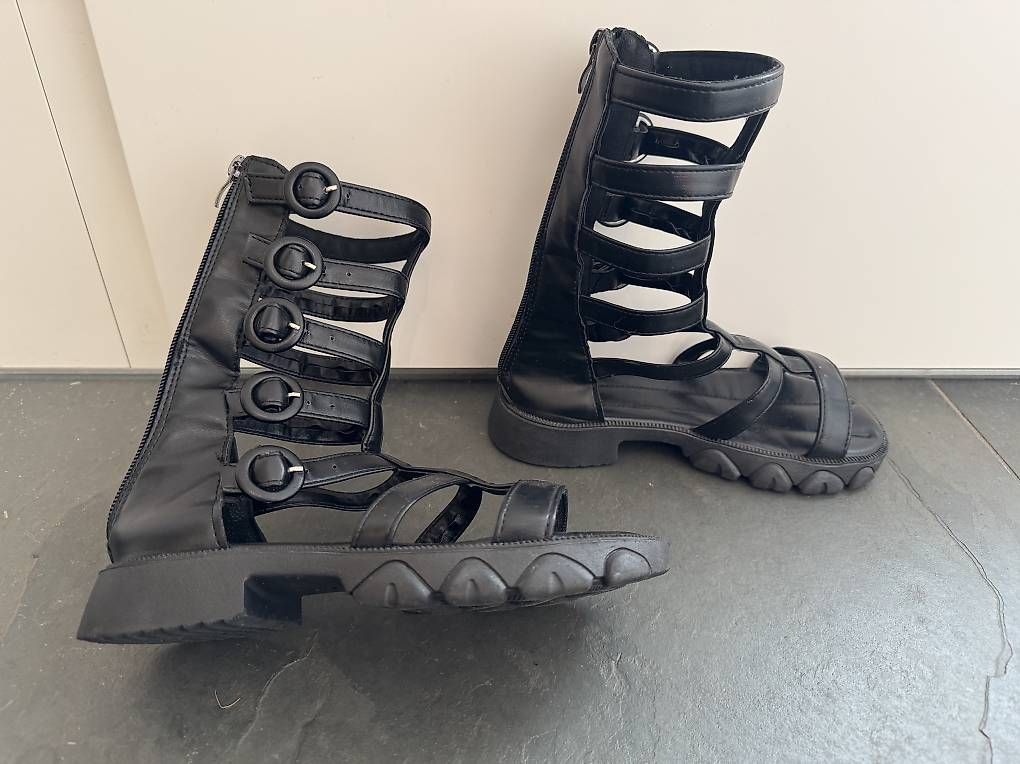Schuhe für Jungen: Kinder Römersandalen, Gr. 33 – Gebraucht aus Weisslingen von Avocet 2
