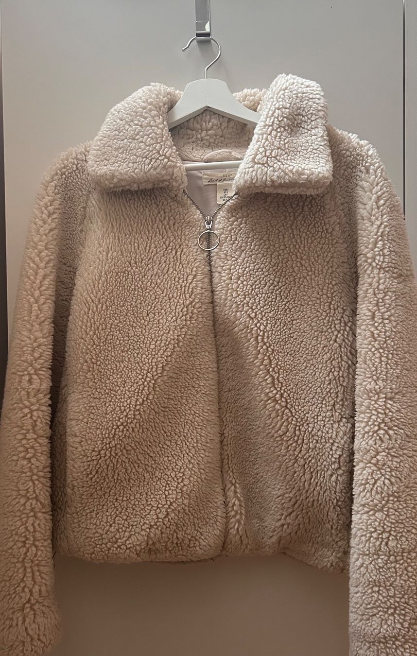 H&M Jacken: H&M Teddyjacke – Gebraucht aus Dättwil AG von fio_d76l