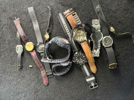 Lot de montres divers modèles état occasion