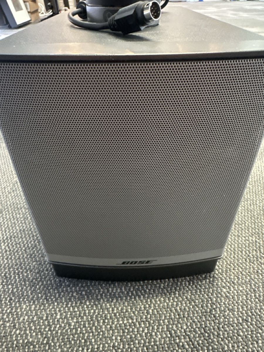 Bose Heimkino: Bose subwoofer Companion 3 – Gebraucht aus La Neuveville von GaschenA.-V.