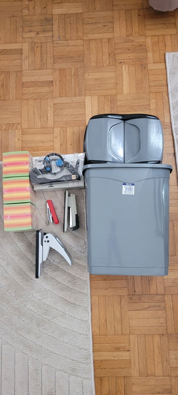 Tutti gli attrezzi: Devidor,perfolier acier/Agrafeuses,3000 Blocnote,poubell 15L – Nuovo (secondo la descrizione) da Vevey venduto da obi_n8zc 1