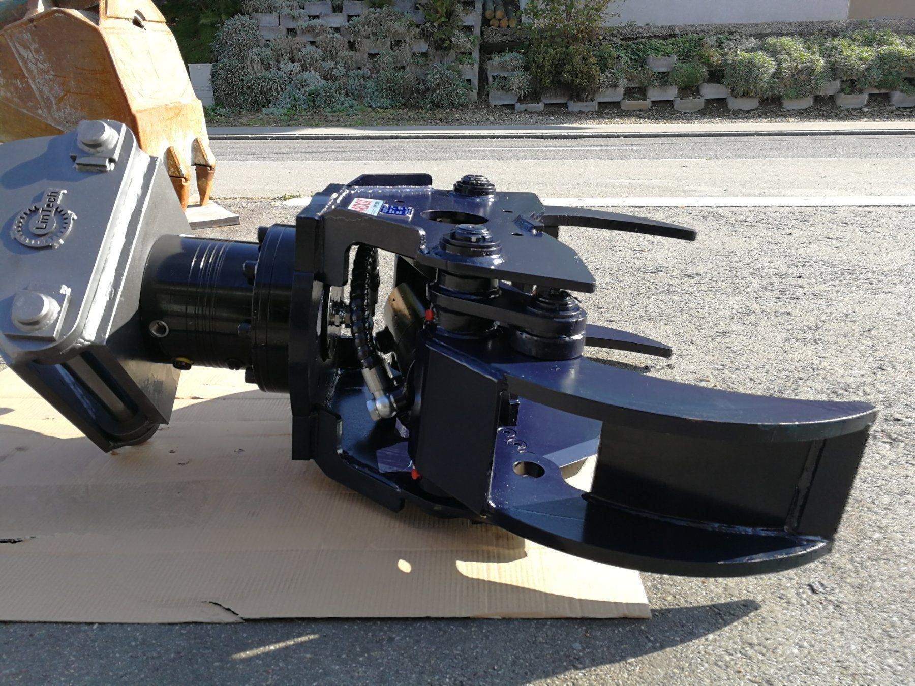 Bagger: Schneidgreifer T-CUT 18R / bis 5T Bagger – Neu und originalverpackt aus Hasle LU von LinTech 2