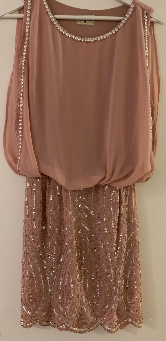 Vestiti: Kleid – Nuovo (secondo la descrizione) da Kaiseraugst venduto da Blondi_xx