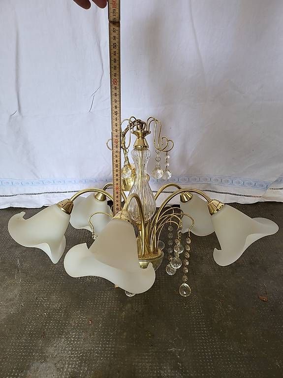 Lampadari & plafoniere: [Brocante] Lustre doré avec déco en verre – Usato da Lausanne venduto da ber_qk5j 1
