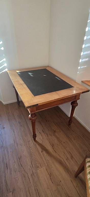 Tische: Antique 19th-century writing table – Gebraucht aus Lachen SZ von pet_2h68 2