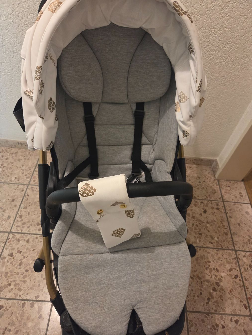 Poussette: Junama Kinderwagen Diamond – D'occasion à Neuhausen par Nathi6913 1