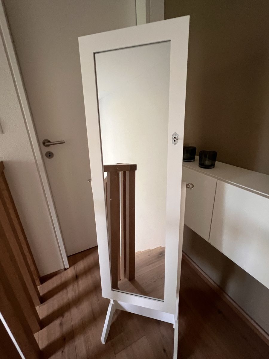 Armadi: Schmuckschrank – Usato da Schellenberg venduto da Marcel.Kieber 1