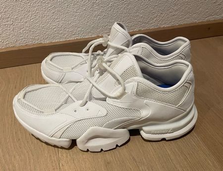 Reebok Sneakers