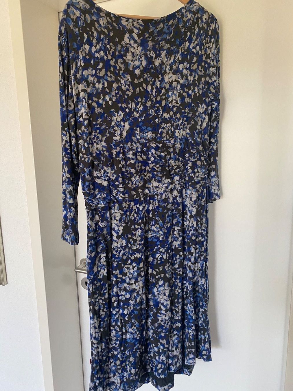 Vestiti: Kleid ungetragen Gr.44 – Nuovo (secondo la descrizione) da Wolfwil venduto da Piccola87 1