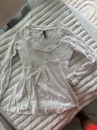 SWEATSHIRT WEISS IM ROMANTIK STIL GERAFFELT GR S