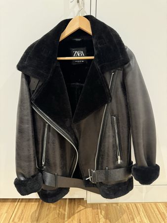 Zara Lederjacke (oversize), Grösse XS, Schwarz🖤