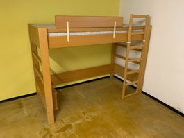 Hochbett für Kinder aus Echtholz und Massivbauweise