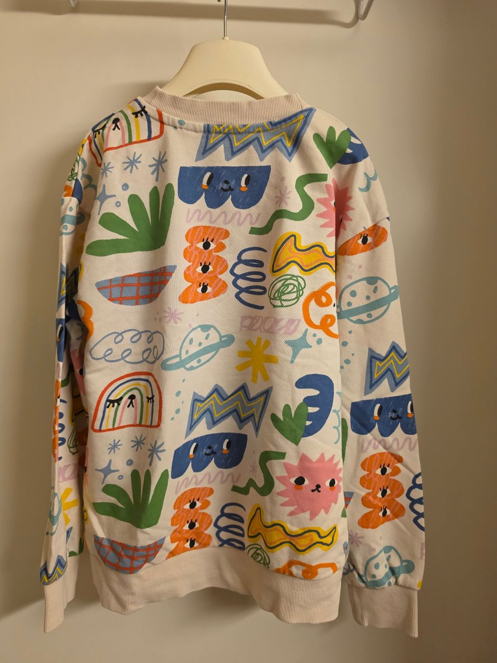 Kleiderpakete & -sets: Set aus Shorts & Sweater, Gr. 140 – Neu (gemäss Beschreibung) aus Zürich von Pemberleys 1