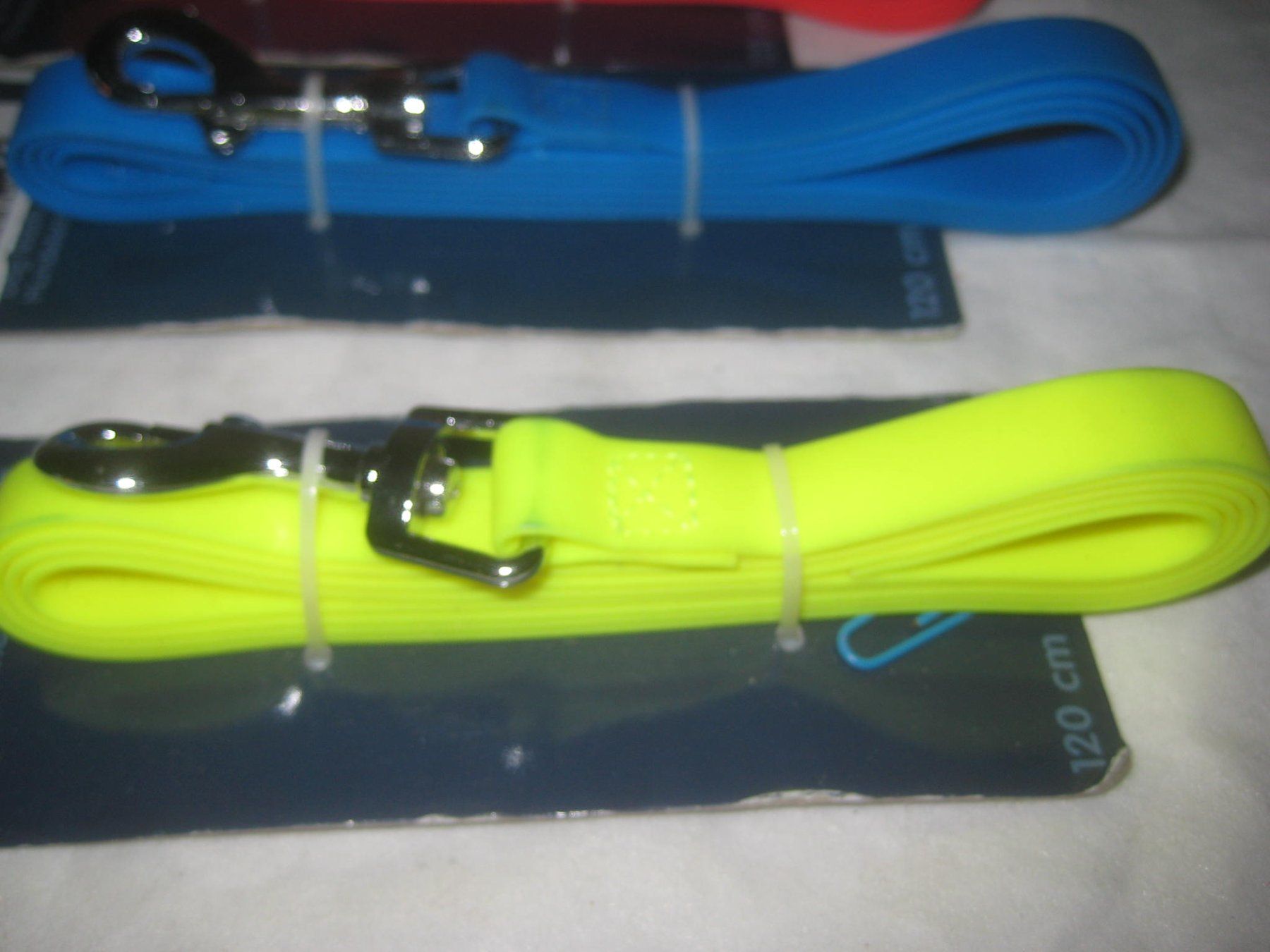 Leine & Halsband: HUNDE  LEINEN – Neu (gemäss Beschreibung) aus Uster von flocke1 1