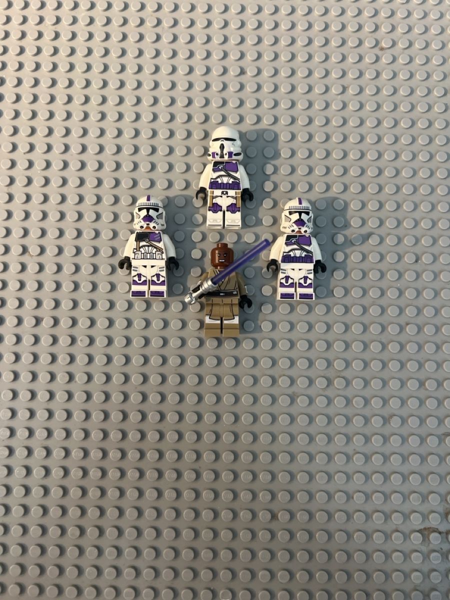 Star Wars Statuette: LEGO Star Wars 187th Legion Clone Trooper + Jedi – Usato da Zürich venduto da Quentin999 4