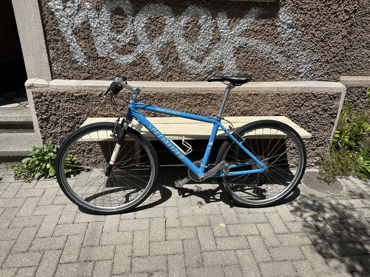 Specialized Biciclette: Speciaized Mountainbike Fahrrad – Usato da Basel venduto da jan_xjz8