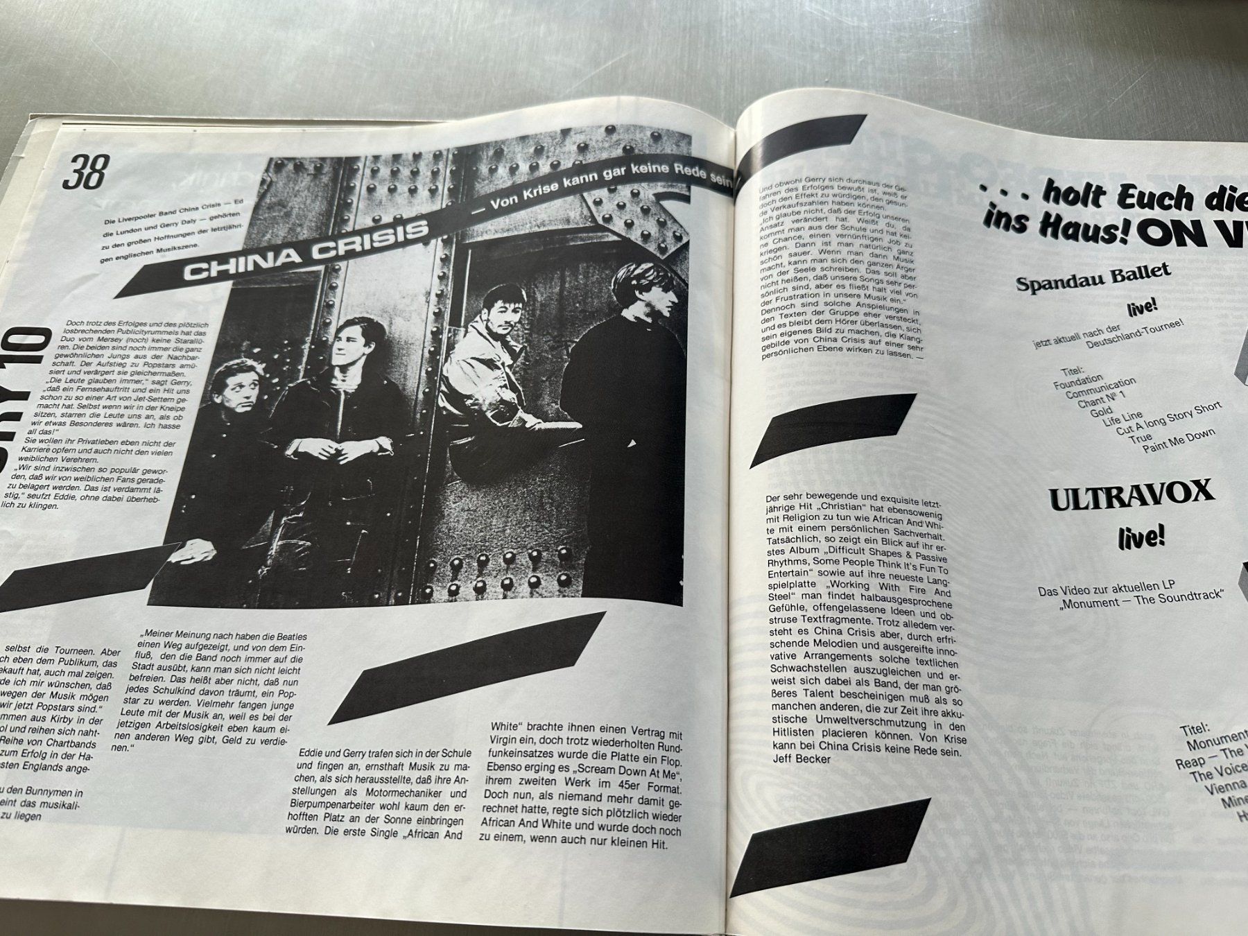 Dischi in vinile: DEBUT LP / ZEITSCHRIFT AUSGABE 3 - EURYTHMICS - SIMPLE MINDS – Usato da Sion venduto da jaipur1401 5