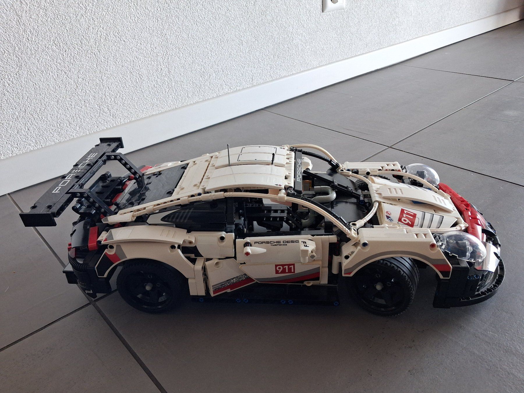 Lego Kit di costruzioni: LEGO Porshe 911 RSR 42096 – Usato da Thierrens venduto da Tbox 3
