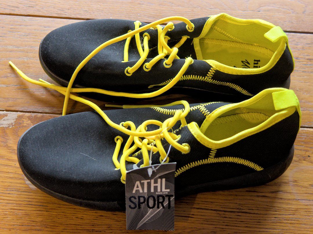 Scarpe da uomo: Basket en tissu noir et jaune – Nuovo (secondo la descrizione) da Boncourt venduto da aplombsa